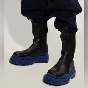 Bottega Veneta Black ‘Tire’ platform Chelsea Boots, Size 40 New in Box +DustBag